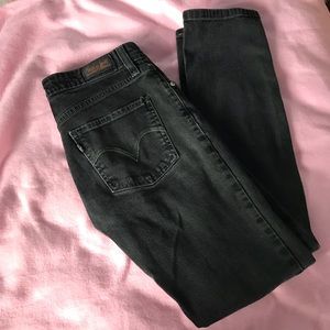 LEVIS💫 Mid Rise Skinny 💫